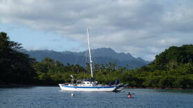 50 Fuß Wharram Katamaran in Nakama Creek, SavuSavu.