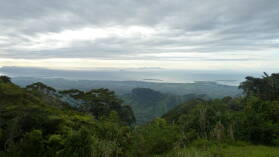 Blick von Mt. Batilamu Hut; Wanderung im Koroyanitu National Heritage Park.