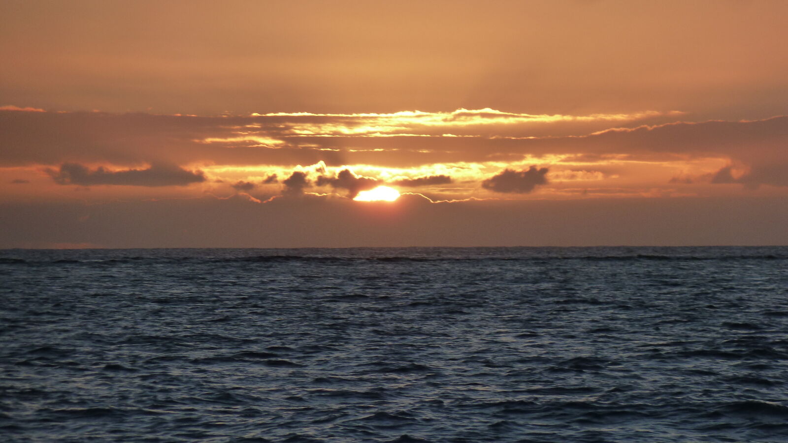Sonnenaufgang in Minerva Nord.