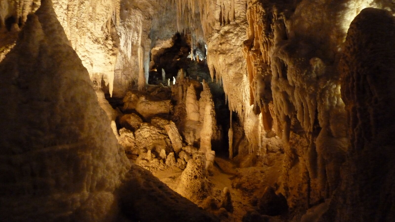 Aranui Cave, Waitomo.