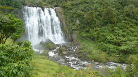 Marokopa Falls.