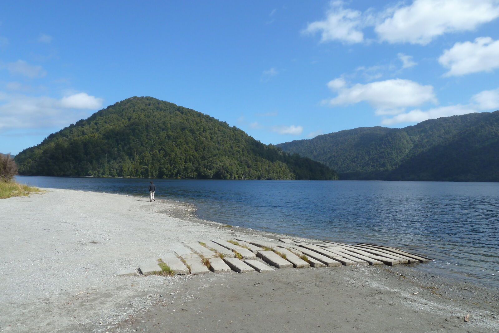 Lake Paringa.