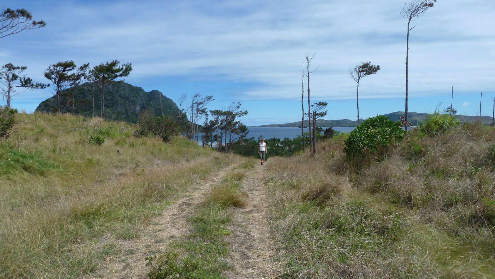 Wanderung in den Hügeln von Nabukeru, Yasawa.