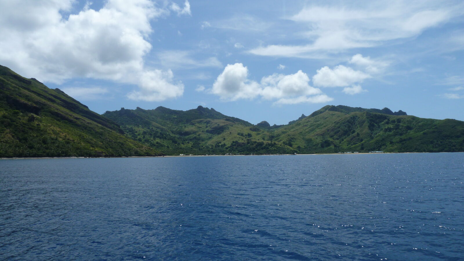 Yalombi Bay, Waya.