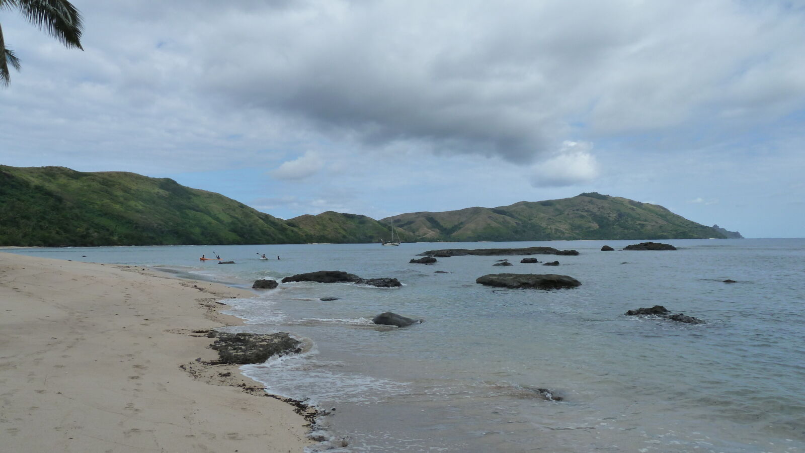 Yalombi Bay, Waya.