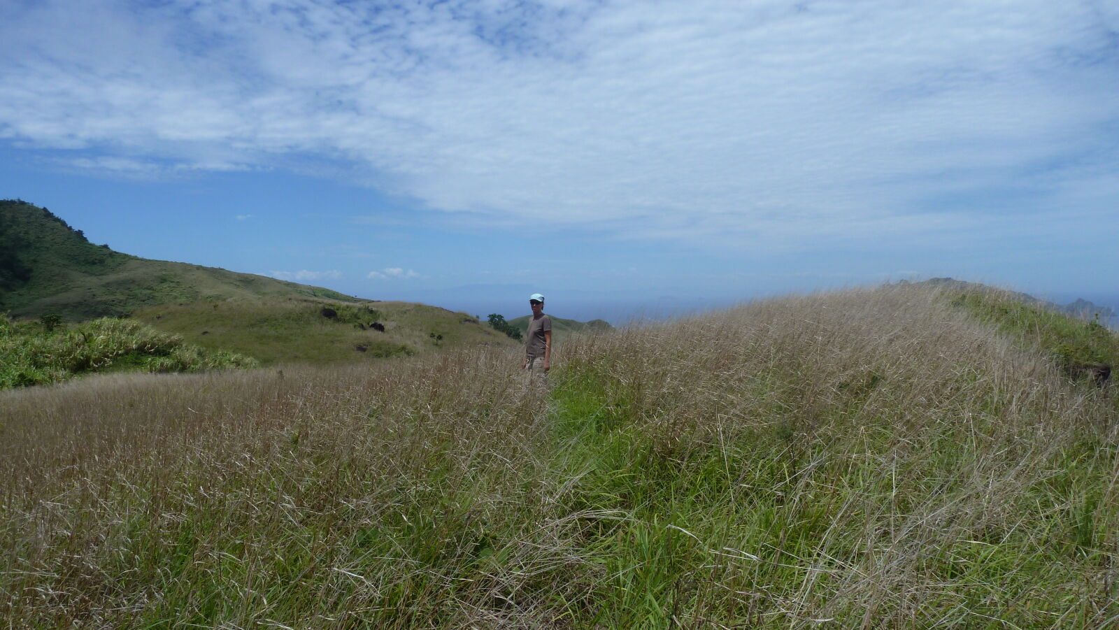 Wanderung in den Hügeln von Yalombi Bay, Waya.