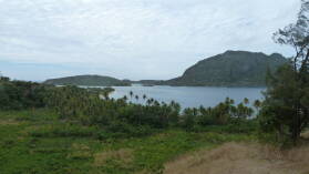 Wanderung in den Hügeln von Nabukeru, Yasawa.
