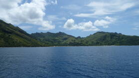 Yalombi Bay, Waya.