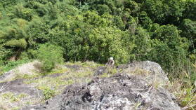 Wanderung in den Hügeln von Yalombi Bay, Waya.