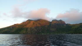 Yalombi Bay, Waya.